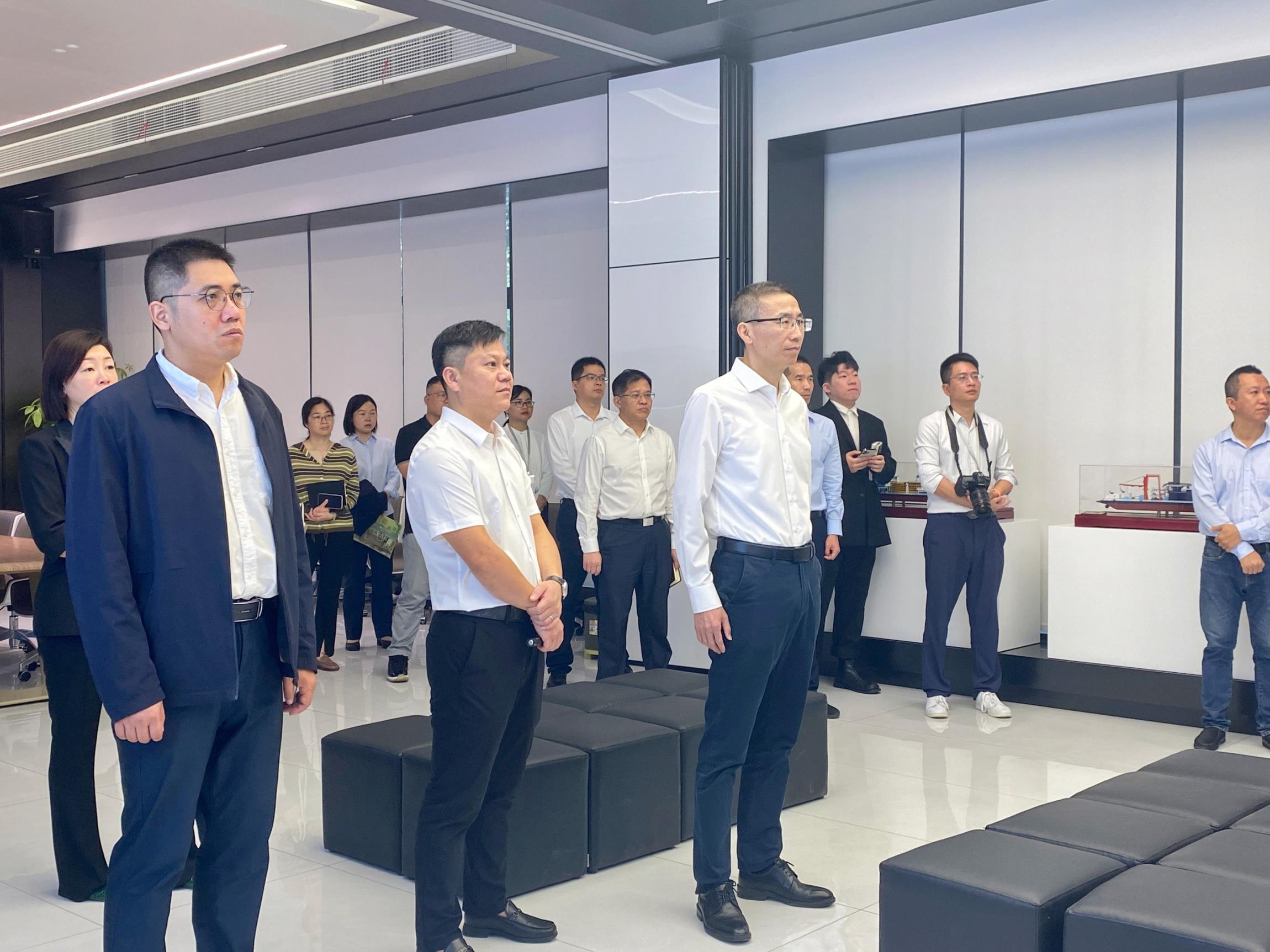 �½�(�й���)���޹�˾����