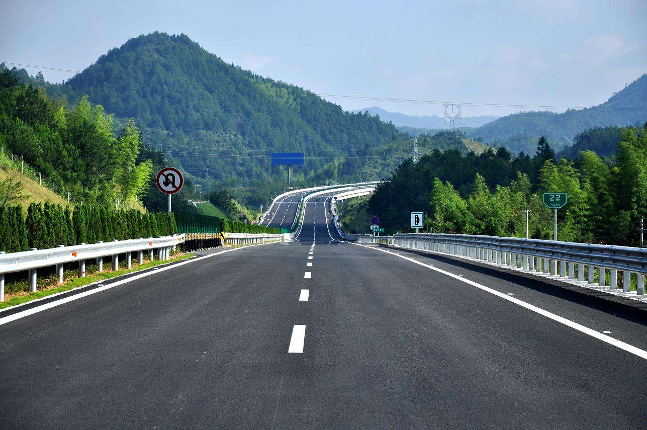 �½�(�й���)���޹�˾����